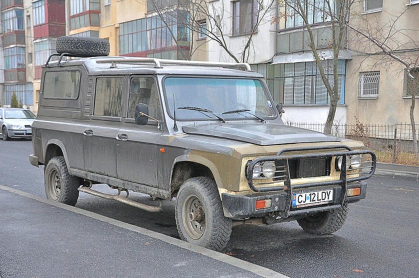 Джип Aro 240