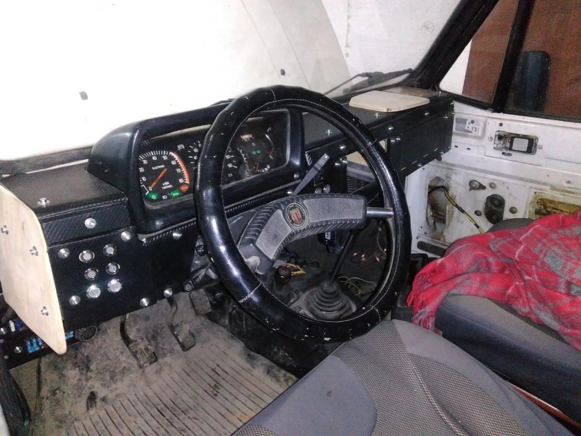 Приборная панель уаз 3151