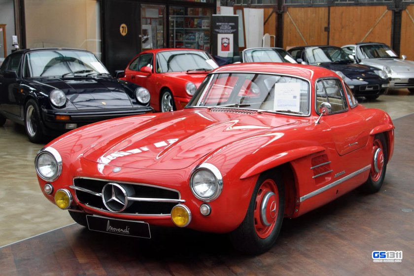Mercedes 300sl Red