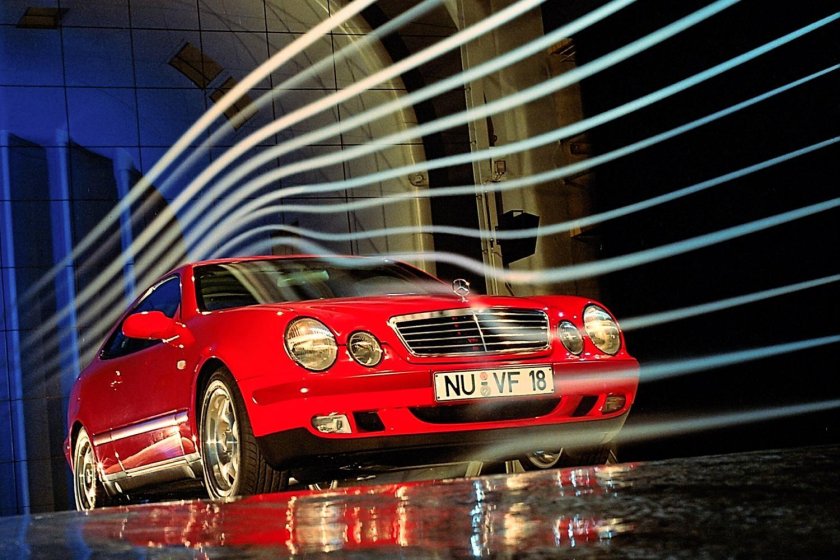 Mercedes benz clk w 208