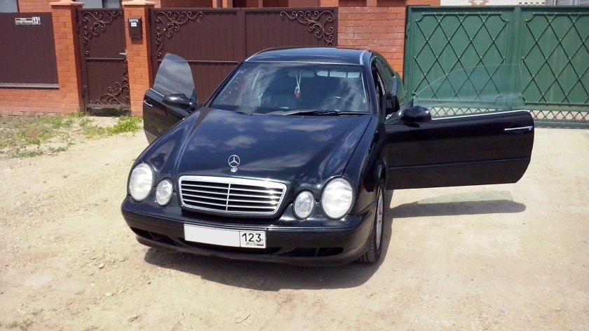 Мерседес с 4 фарами