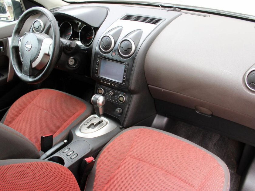 Nissan Qashqai 2007 салон