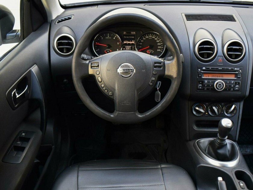 Nissan Qashqai 2007 салон