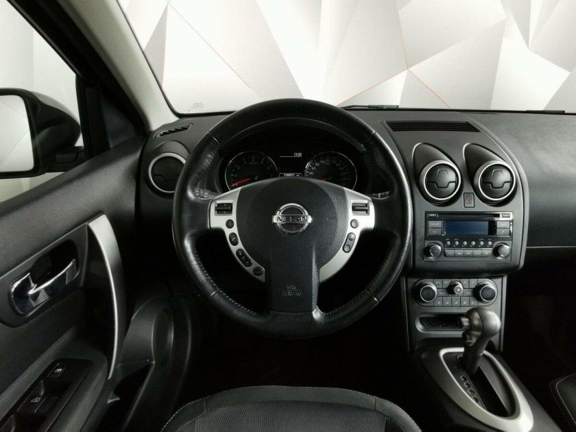 Nissan Qashqai 2013 салон