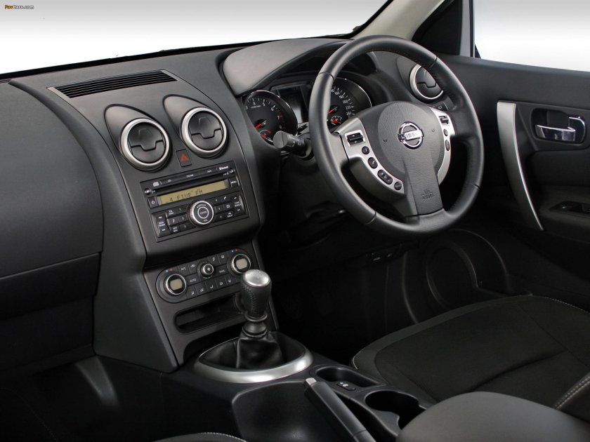 Nissan Qashqai 2012 салон