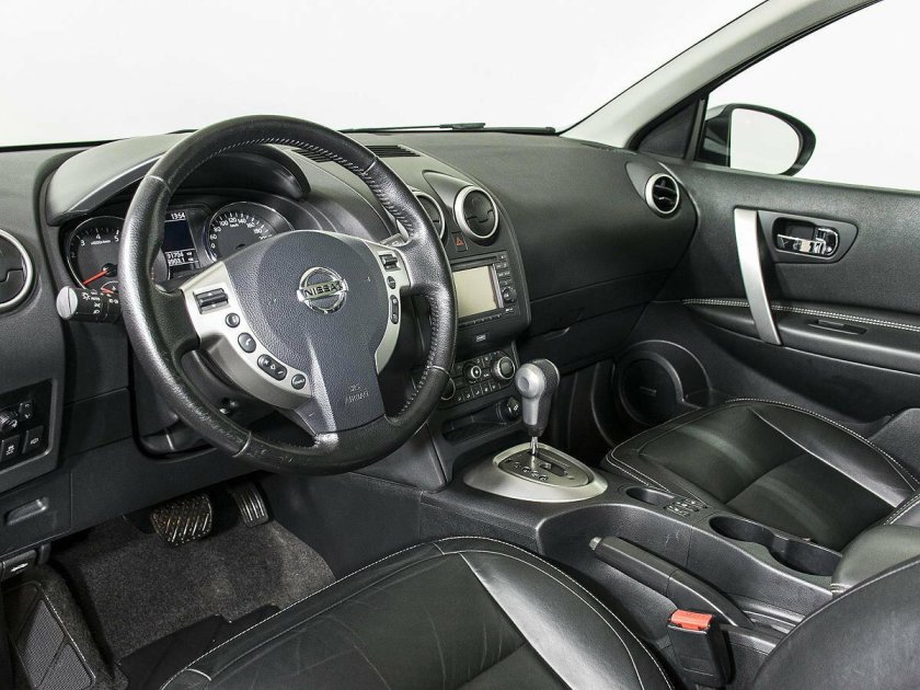 Nissan Qashqai 2008 салон
