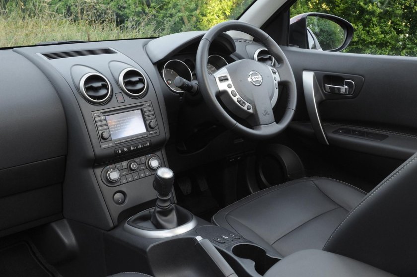 Nissan Qashqai 2008 салон