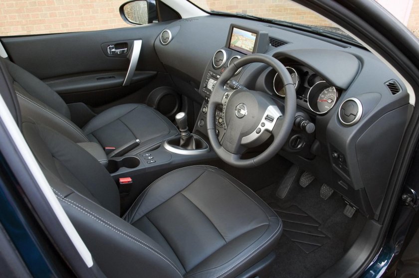 Nissan Qashqai 2008 салон