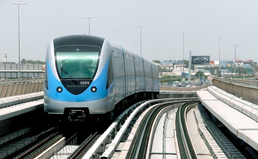 Беспилотное метро в Дубае