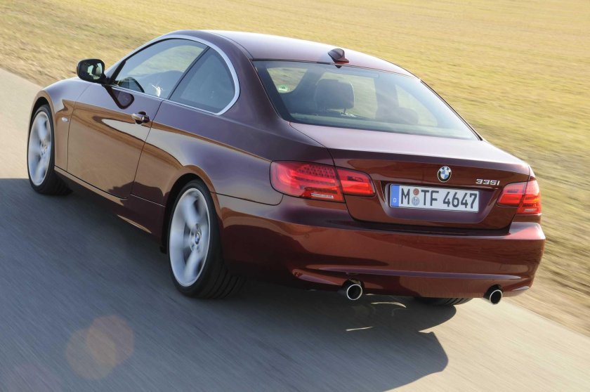 BMW 3 Series 2010