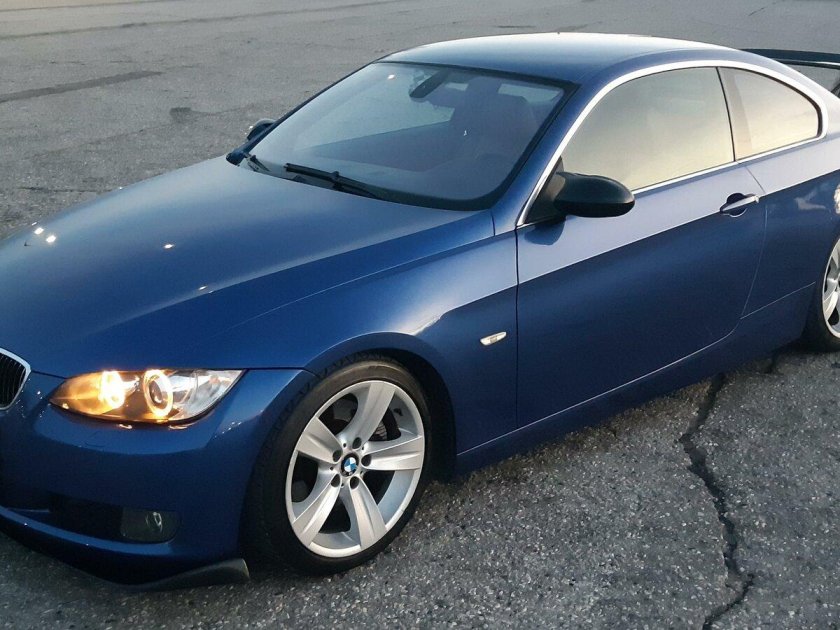 BMW 325 2008 купе темно синяя