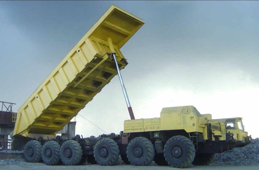 МАЗ 547 самосвал
