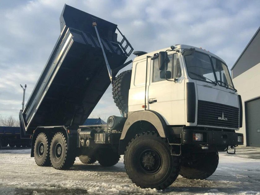 МАЗ 6317 самосвал