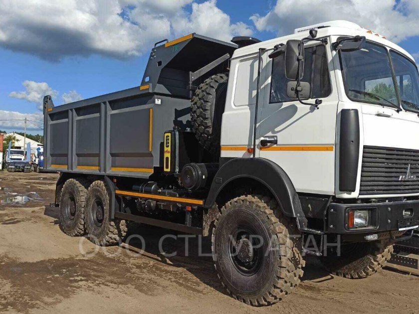 Шасси МАЗ 6317f9-571-051