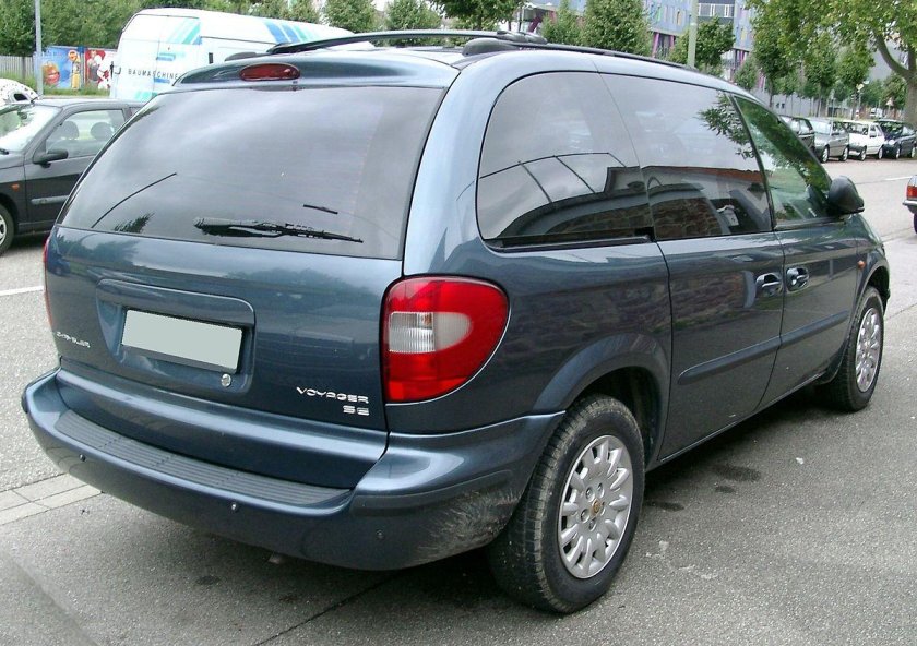 Крайслер Вояджер 4 поколения