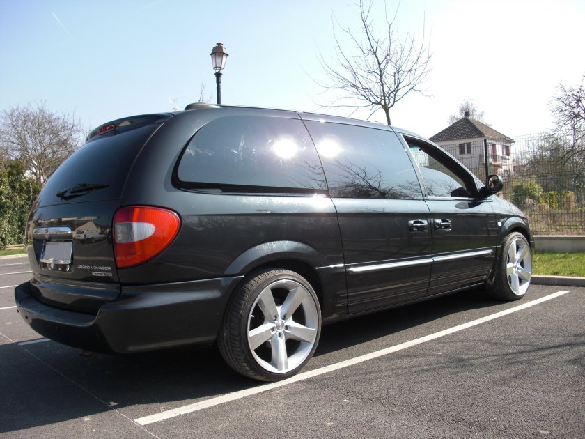 Крайслер Вояджер 4