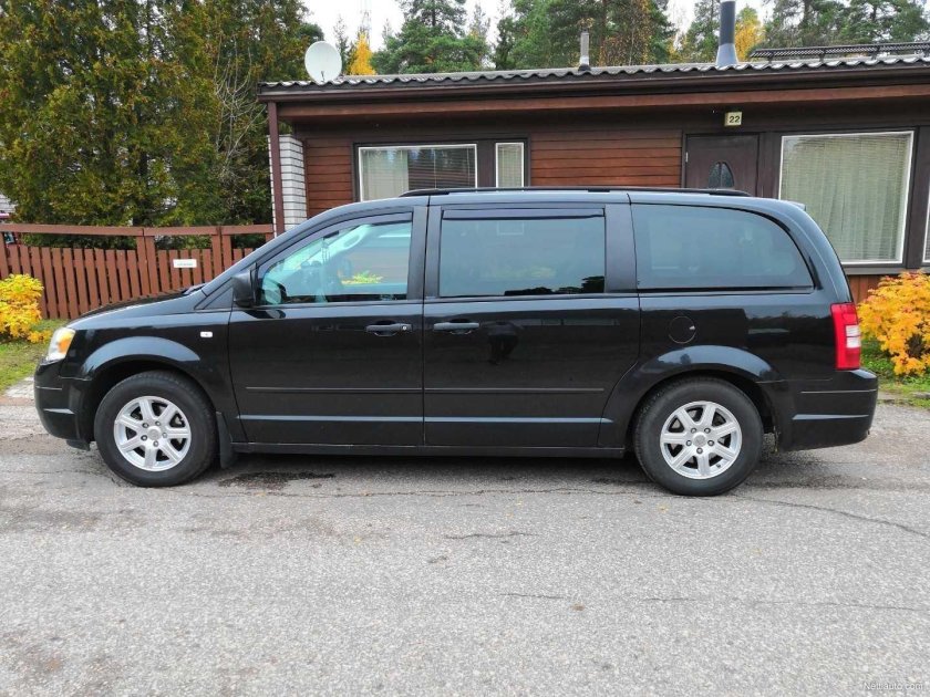 Крайслер Гранд Вояджер 4 поколения