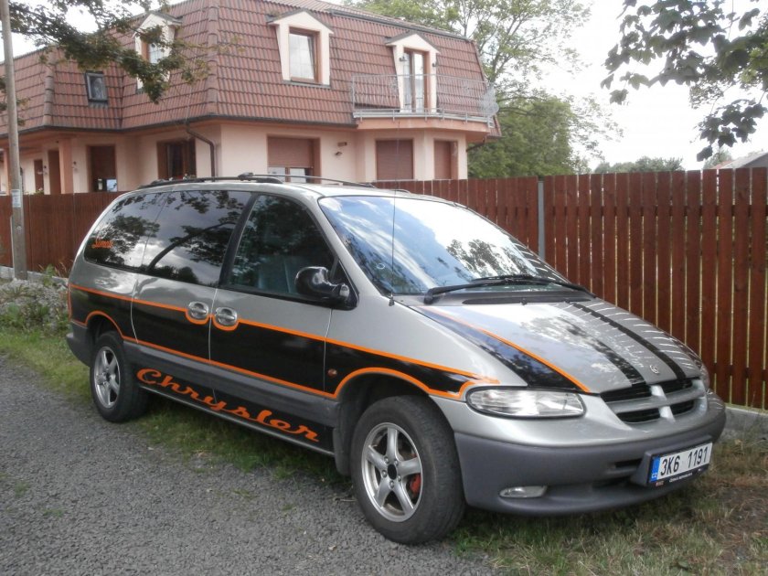 Крайслер Гранд Вояджер 3