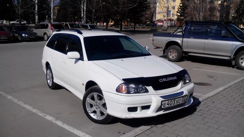Toyota Caldina at211