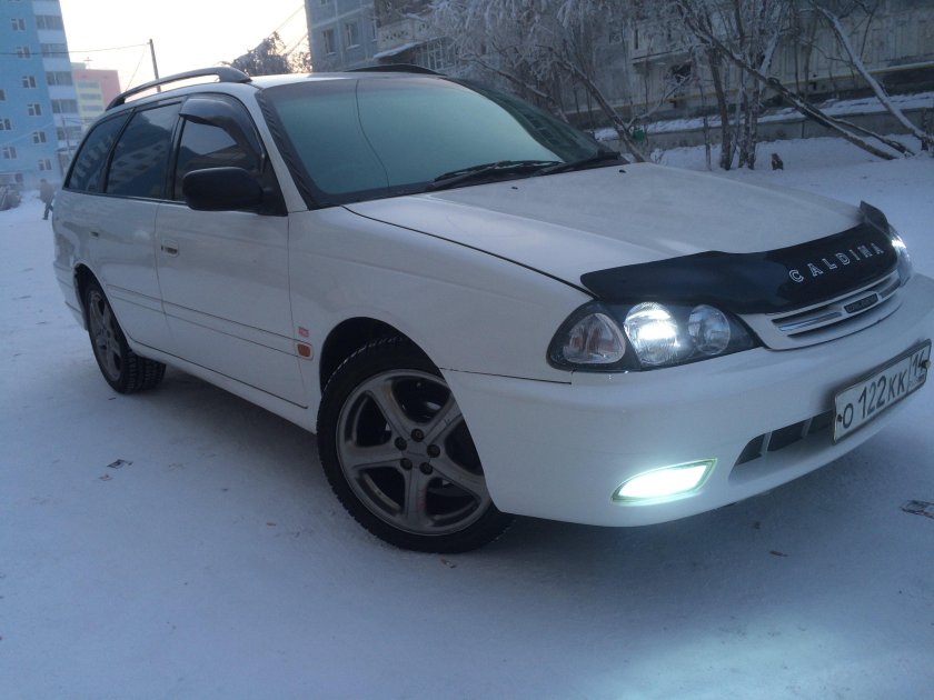 Toyota Caldina 211