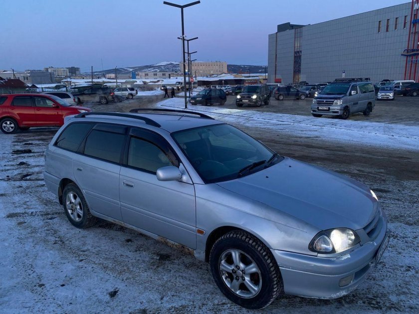 Тойота калдина универсал 2000