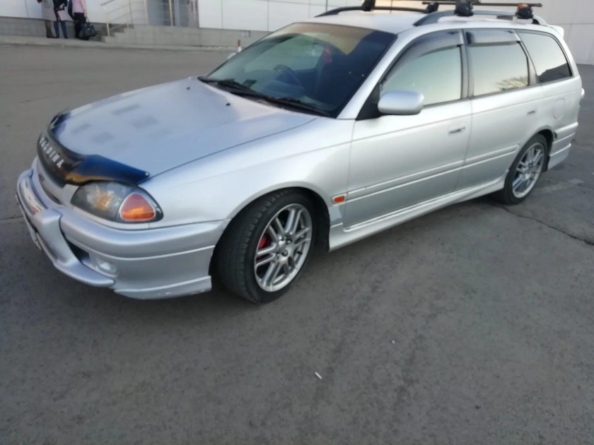 Тойота Калдина 210