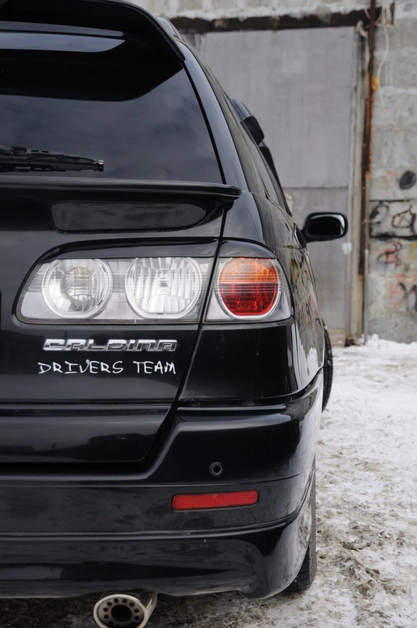 Тойота Калдина 215 кузов