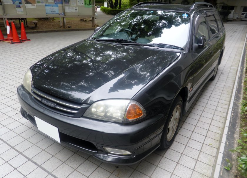 Toyota Caldina 211