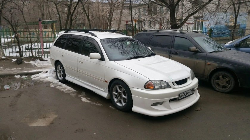 Тойота Калдина 210 кузов