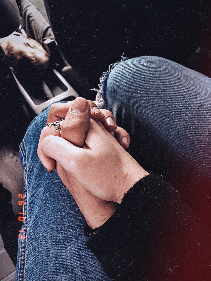 Рука в руке