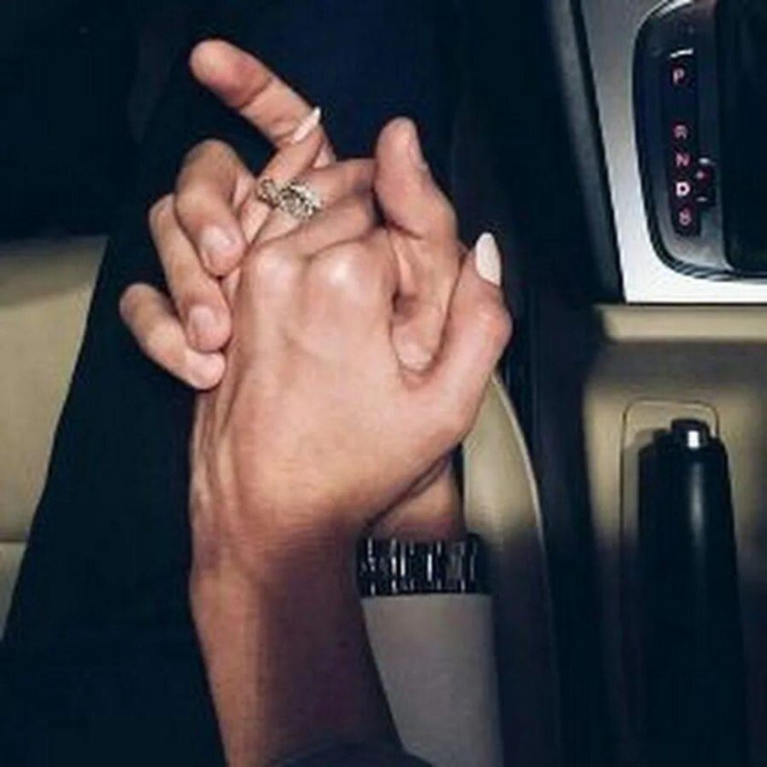 Любовь это когда ты трезвый и пьяный звонишь одной и той же женщине