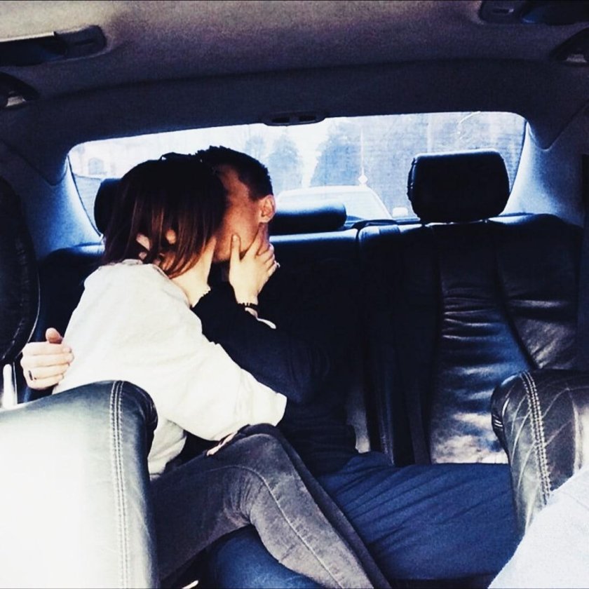 Пара в машине