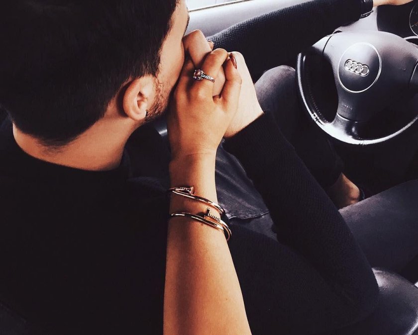 Пара в машине