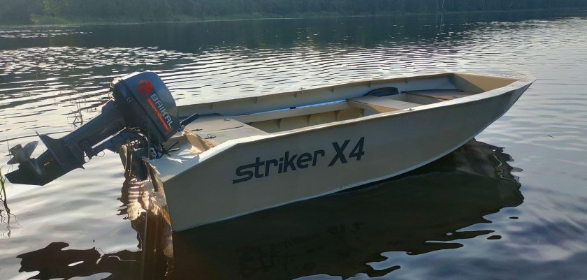 Алюминиевая лодка Север 4200