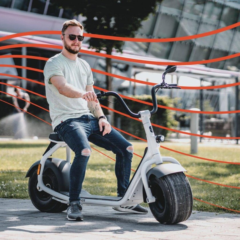 Электросамокат scrooser