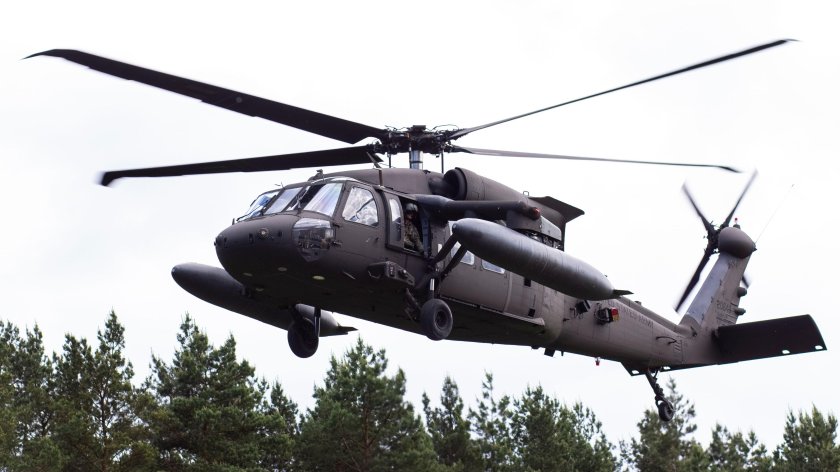 Вертолёт uh 60 black hawk