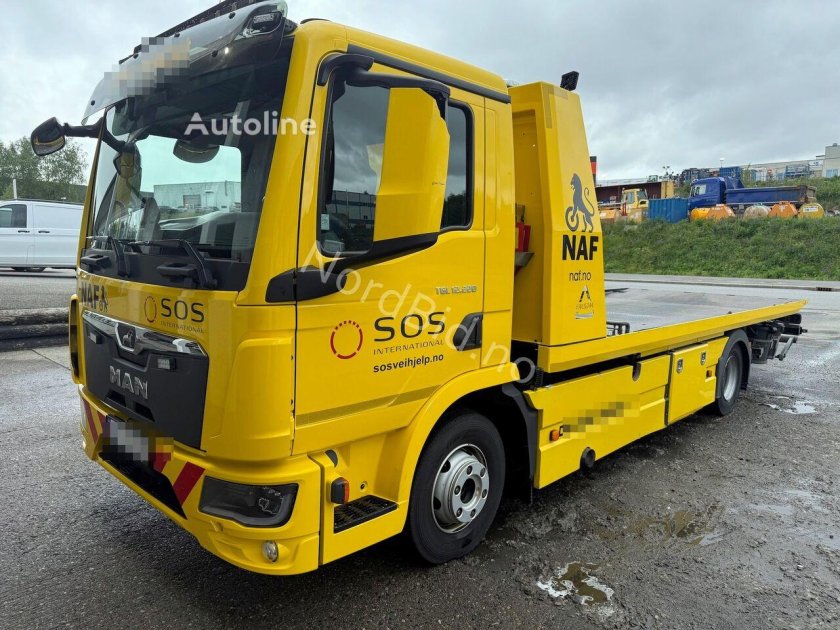 Грузовик эвакуатор