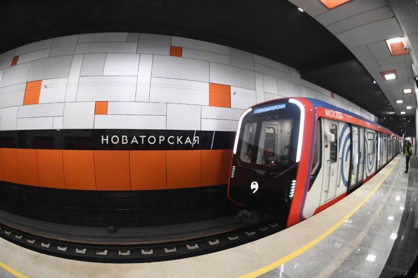 Метро троицкая линия