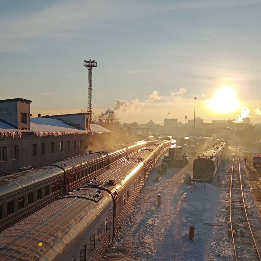 Поезда ночью