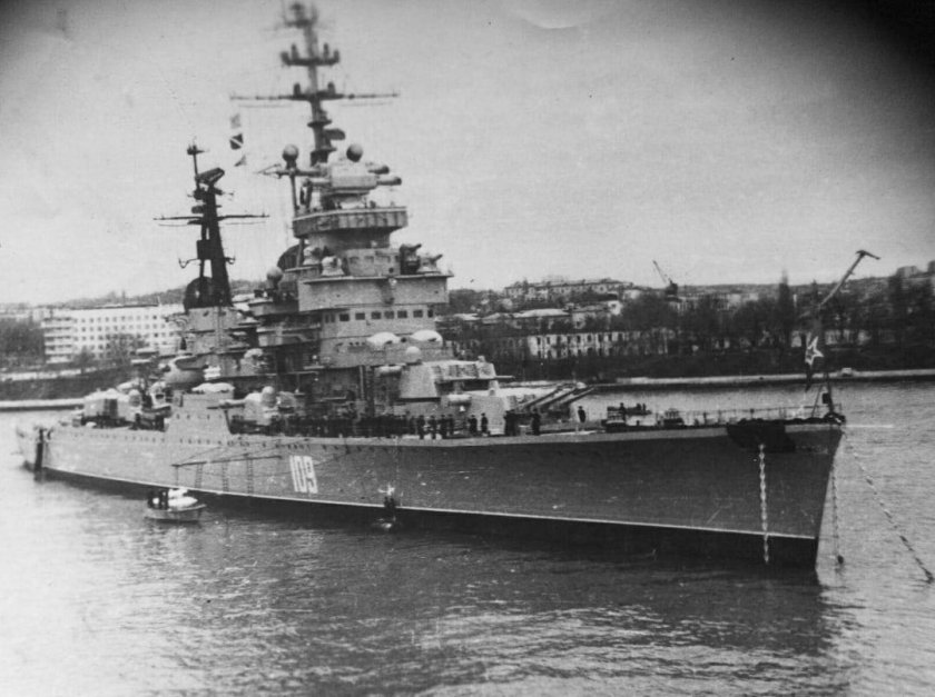 Крейсер «Адмирал Ушаков» (1953—1987 годы).