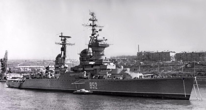Крейсер Адмирал Ушаков