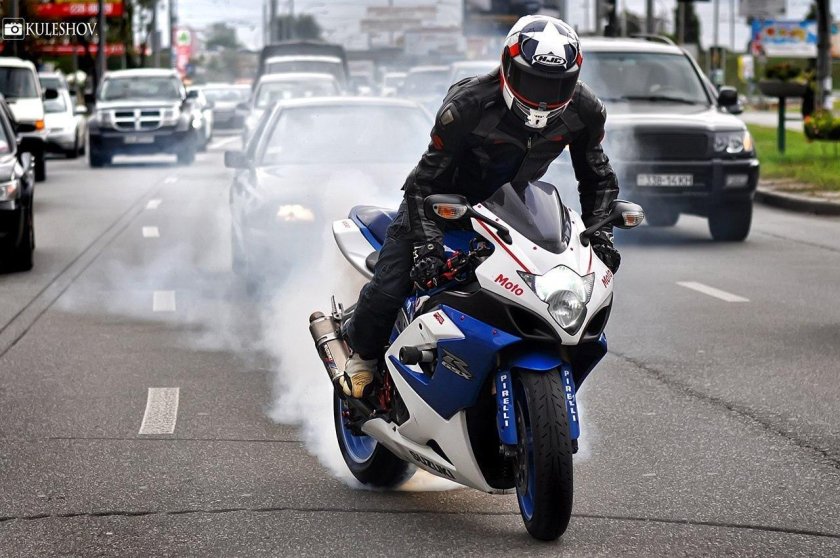 Грустный мотоциклист