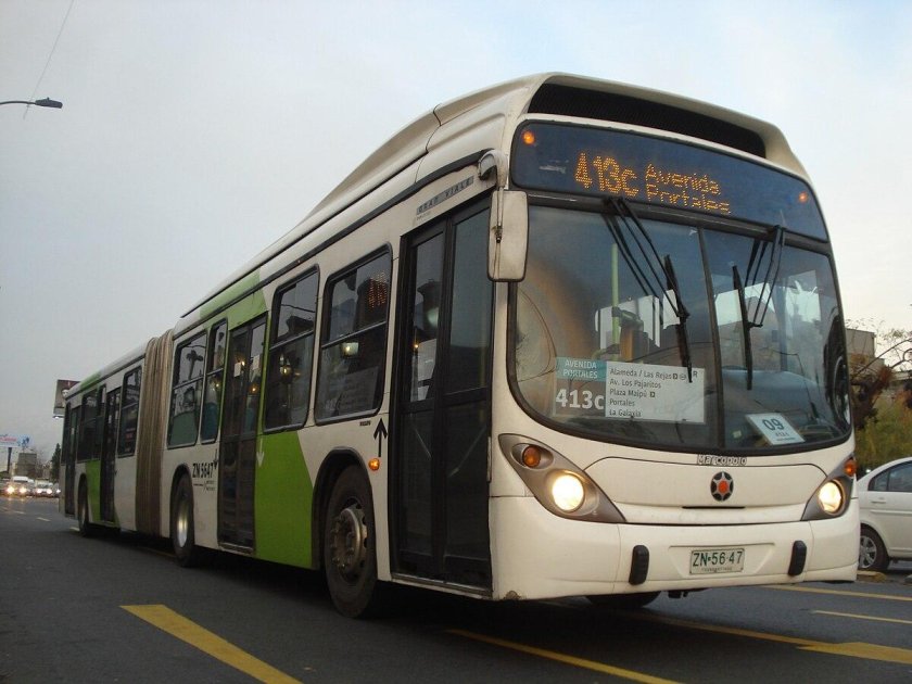 Автобус Marcopolo