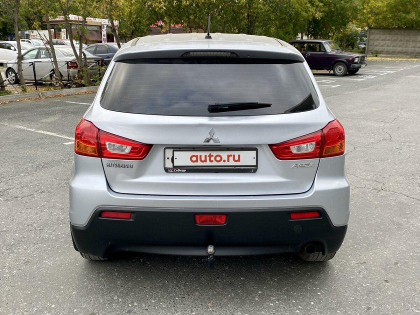 Mitsubishi asx 2012
