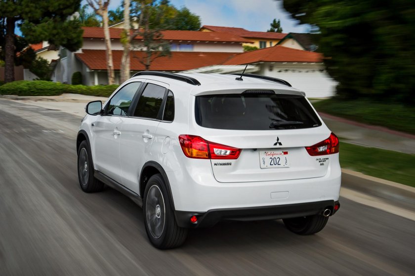 Mitsubishi Outlander Sport 2016