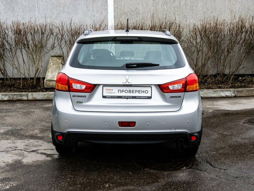 Mitsubishi asx 2012