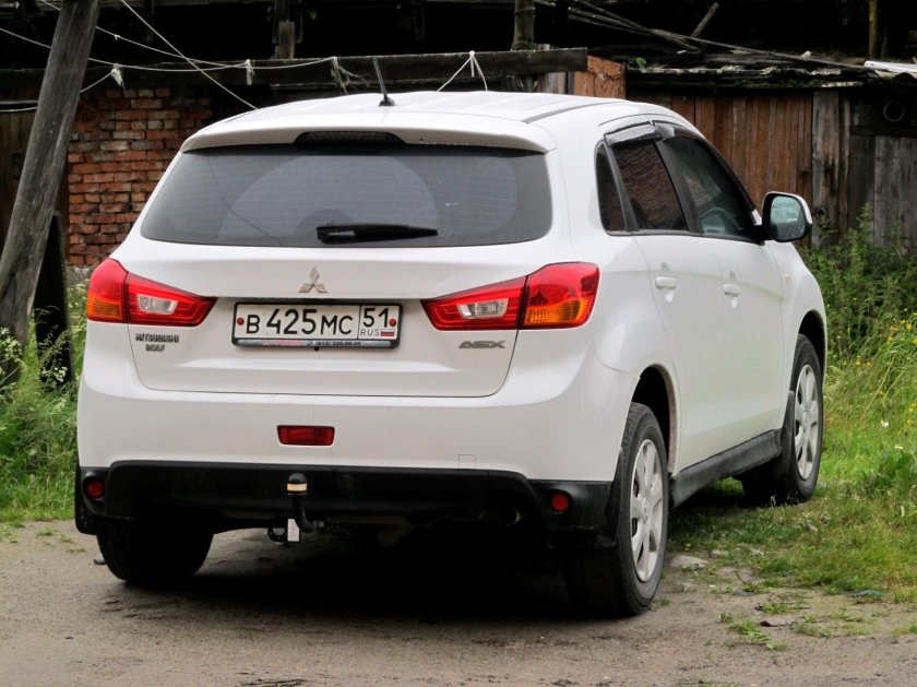 Mitsubishi ASX 2013 сзади