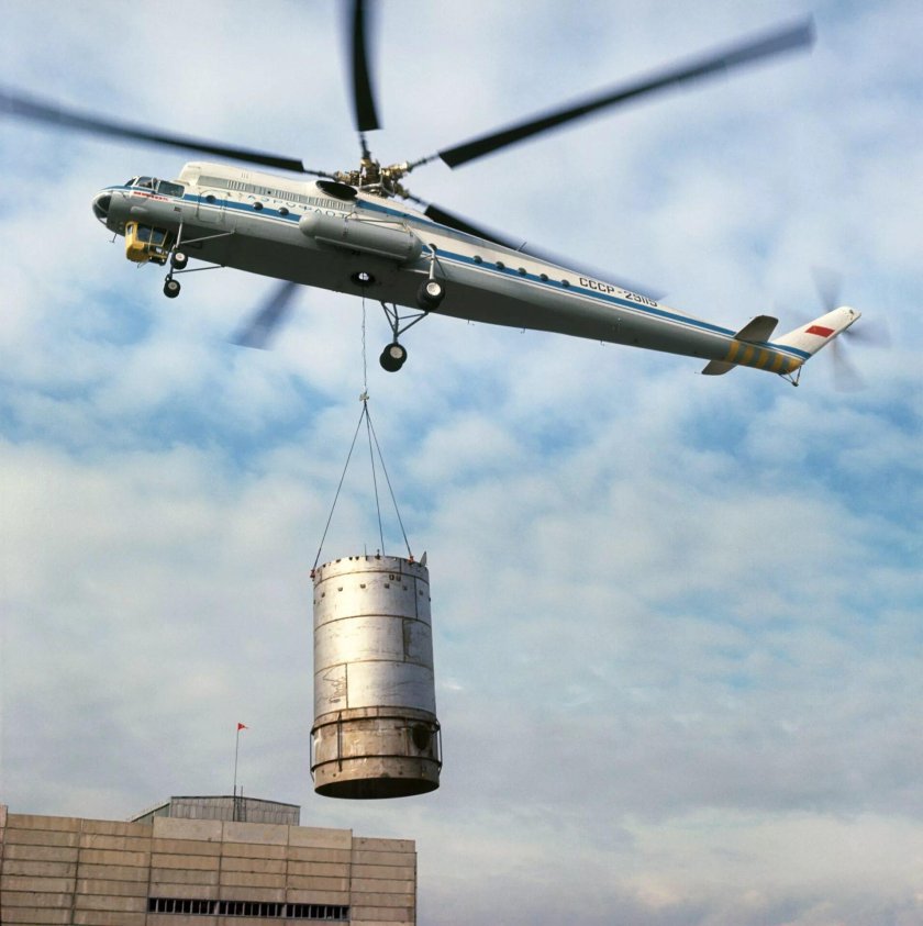 Вертолет кран ми-10