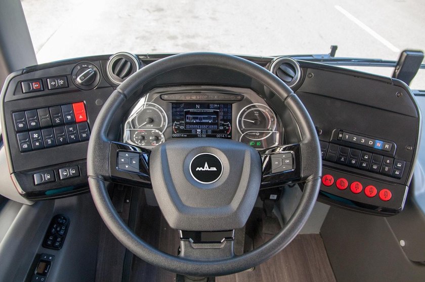 МАЗ 303 кабина водителя