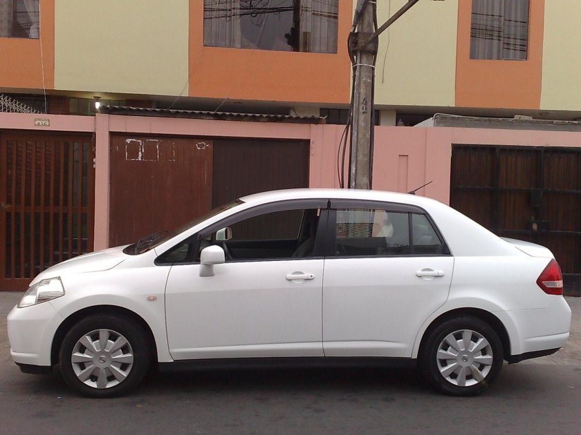 Nissan Tiida 2013